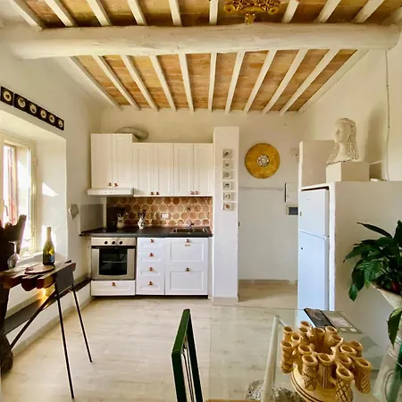 La Sorpresa Sul Bastione With Panoramic Balcony Διαμέρισμα *